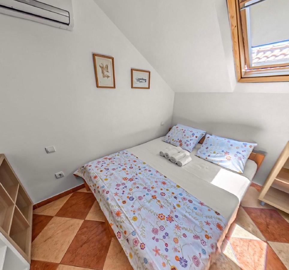 Apartments And Rooms Katija & Egon Korčula Extérieur photo